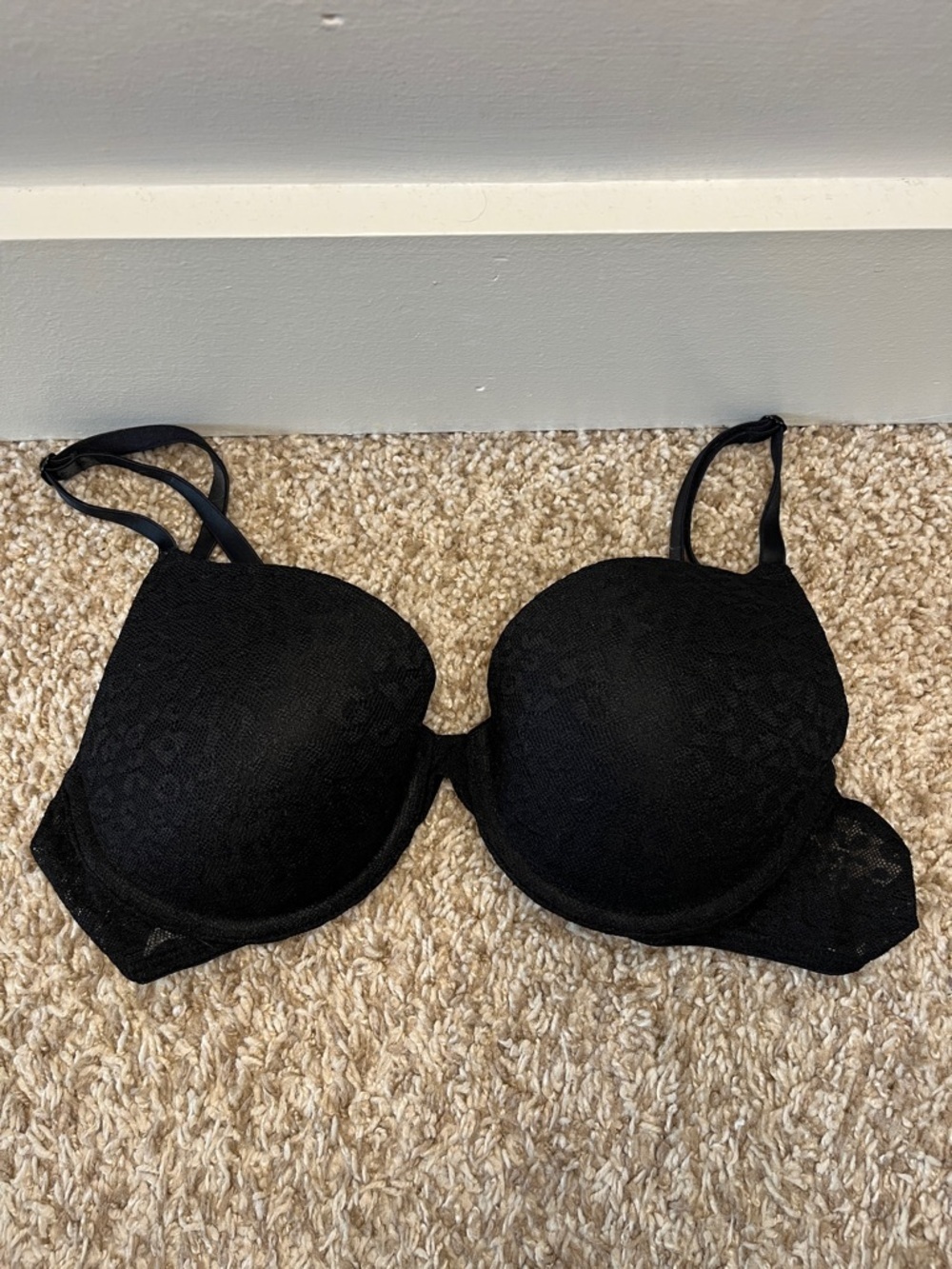 PINK by Victoria's Secret Wear Everywhere Bra Lightly Lined - Size 32C